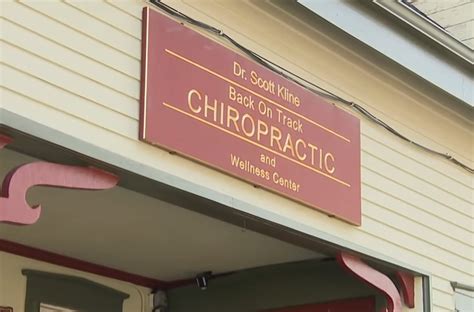 naked chiropractor|Chiropractor used hidden camera to film naked patients, including。